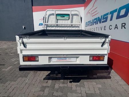 2021-Toyota-Dyna-150_5
