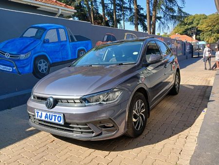 2022-Volkswagen-Polo-10-TSI-Comfortline_0