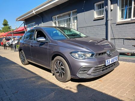 2022-Volkswagen-Polo-10-TSI-Comfortline_2