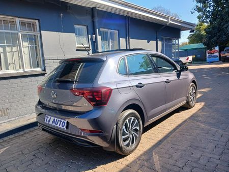 2022-Volkswagen-Polo-10-TSI-Comfortline_4