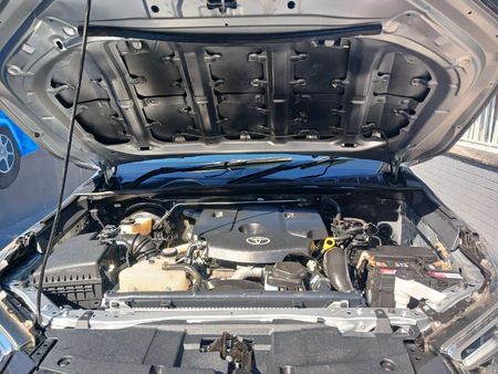 2022-Toyota-Hilux-24-GD-6-Raised-Body-Raider-Auto-Double-Cab_11