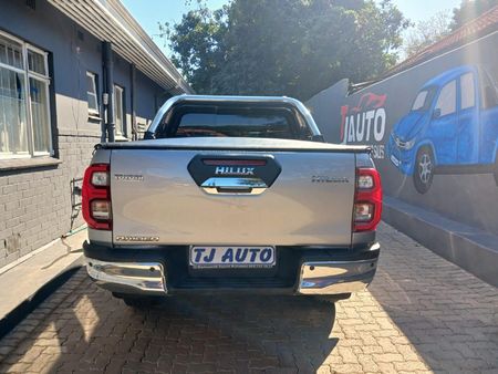 2022-Toyota-Hilux-24-GD-6-Raised-Body-Raider-Auto-Double-Cab_5