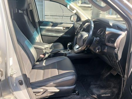 2022-Toyota-Hilux-24-GD-6-Raised-Body-Raider-Auto-Double-Cab_8
