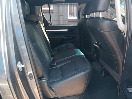 2022-Toyota-Hilux-24-GD-6-Raised-Body-Raider-Auto-Double-Cab_9