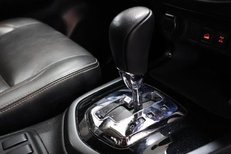 2021-Nissan-Navara-25-DDTi-PRO-4X-4X4-Auto-Double-Cab_8