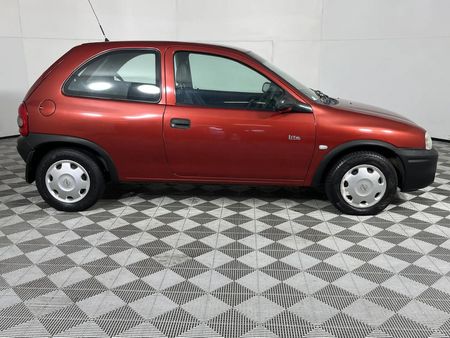 2004-Opel-Corsa-Lite-14i_11