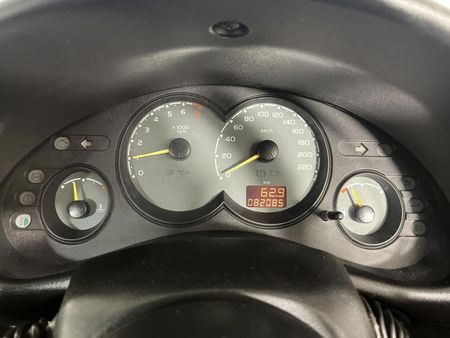 2004-Opel-Corsa-Lite-14i_1