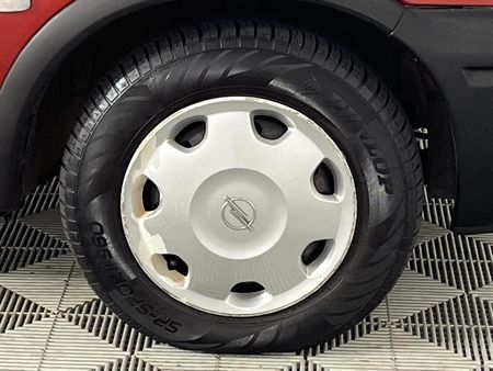 2004-Opel-Corsa-Lite-14i_3