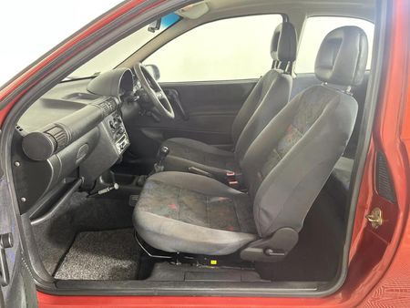 2004-Opel-Corsa-Lite-14i_6