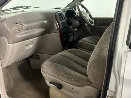 2003-Chrysler-Grand-Voyager-33-SE-Auto_8
