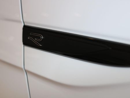2024-Volkswagen-Polo-10-TSI-R-Line-Auto_11
