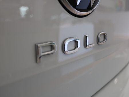 2024-Volkswagen-Polo-10-TSI-R-Line-Auto_5