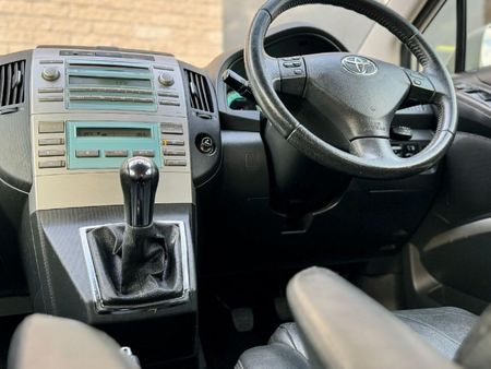 2008-Toyota-Verso-180-TX_10