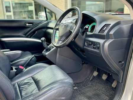 2008-Toyota-Verso-180-TX_5