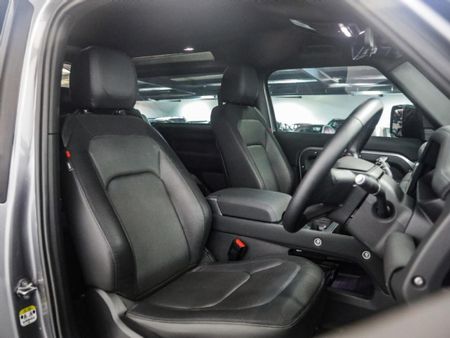 2023-Land-Rover-Defender-90-90-D300-SE-X-Dynamic-221kW_11