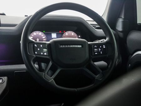 2023-Land-Rover-Defender-90-90-D300-SE-X-Dynamic-221kW_16