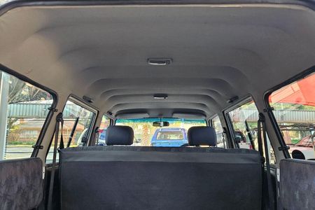 1999-Toyota-Venture-1800-64_28