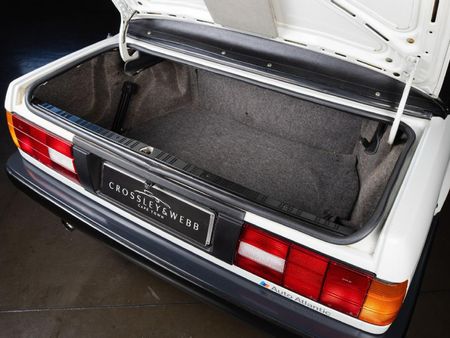 1992-BMW-3-Series-318i-Cabriolet-Executive_4