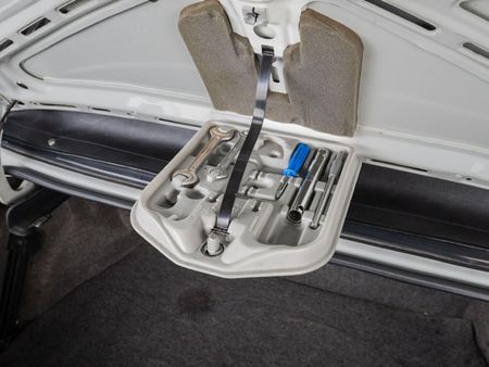 1992-BMW-3-Series-318i-Cabriolet-Executive_5