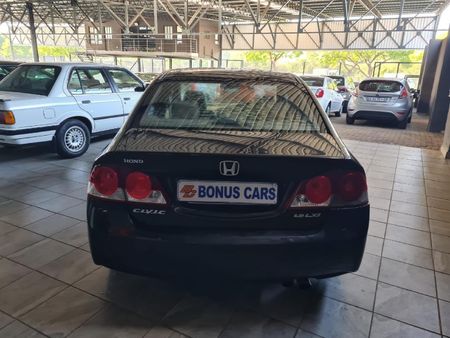 2006-Honda-Civic-18-VXi-Sedan-Auto_1