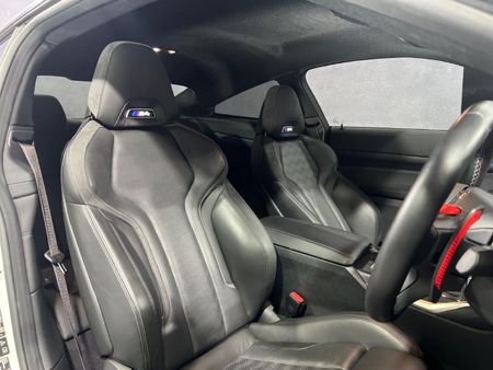2022-BMW-M4-Coupe-M-DCT-Competition-AWD_4
