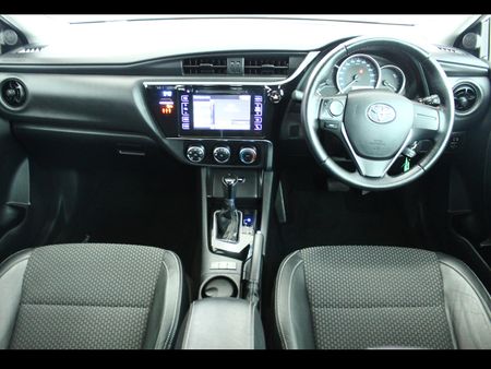 2017-Toyota-Corolla-16-Prestige-Auto_5