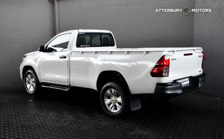 2019-Toyota-Hilux-24-GD-6-Raised-Body-SRX-Single-Cab_5
