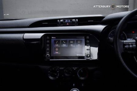 2019-Toyota-Hilux-24-GD-6-Raised-Body-SRX-Single-Cab_7
