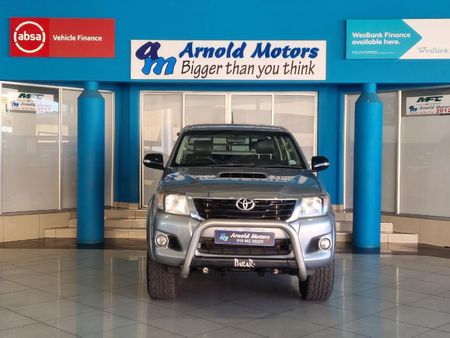 2015-Toyota-Hilux-30-D-4D-Legend-45-4x4-Auto-Double-Cab_2