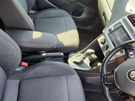 2015-Volkswagen-Polo-12-TSI-Highline-Auto-81kW_4