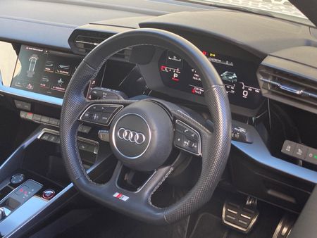 2023-Audi-S3-Sportback-20-TFSI-Quattro-S-Tronic_9