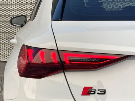 2023-Audi-S3-Sportback-20-TFSI-Quattro-S-Tronic_5