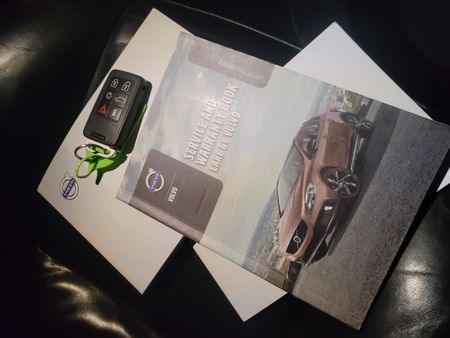 2015-Volvo-V40-T3-R-Design_28