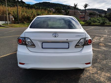 2017-Toyota-Corolla-Quest-16-Plus_5