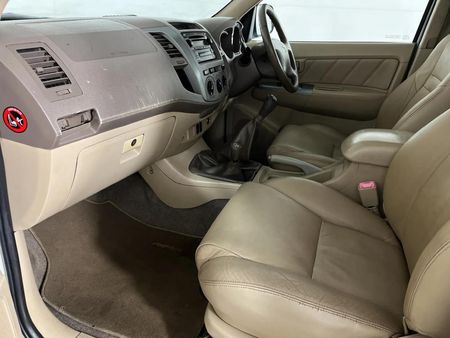 2007-Toyota-Fortuner-30-D-4D-4x4_8