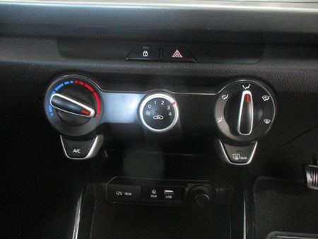 2020-Kia-Rio-14-EX-5-dr-Auto_7