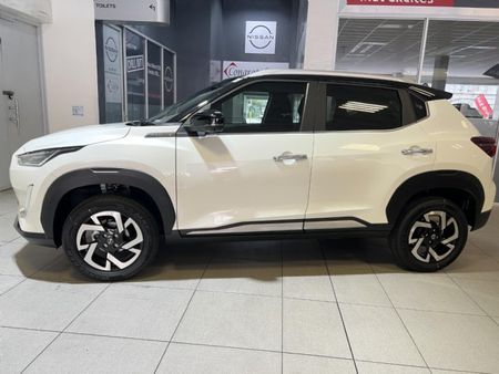 2024-Nissan-Magnite-10-Acenta-Plus-Auto_1