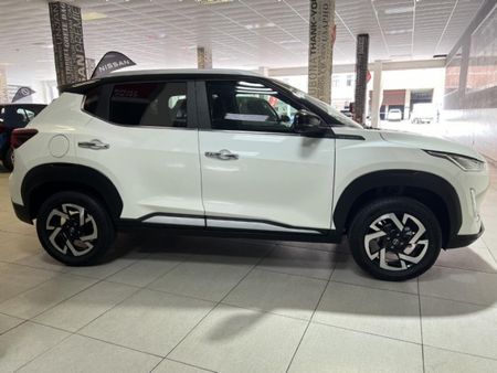 2024-Nissan-Magnite-10-Acenta-Plus-Auto_3