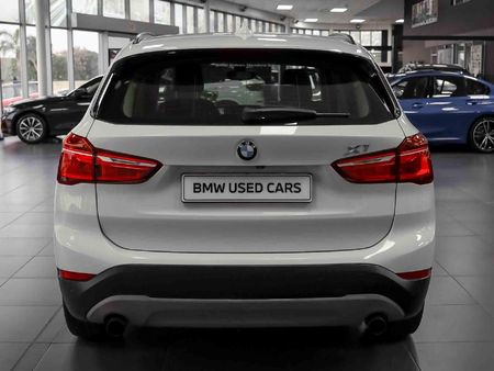 2017-BMW-X1-sDrive20d-Auto_4