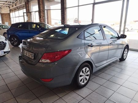 2019-Hyundai-Accent-16-GL-Motion_3