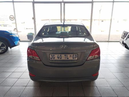 2019-Hyundai-Accent-16-GL-Motion_4