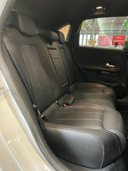 2020-Mercedes-Benz-B-Class-B-200-Auto_13