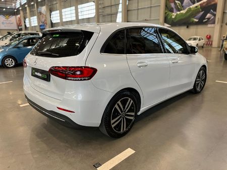 2020-Mercedes-Benz-B-Class-B-200-Auto_2