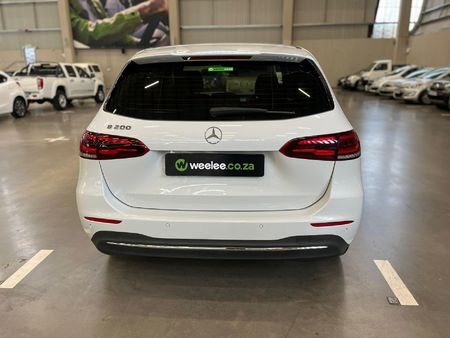 2020-Mercedes-Benz-B-Class-B-200-Auto_3