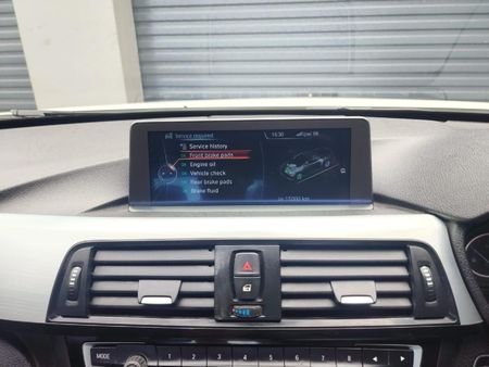 2014-BMW-4-Series-435i-Convertible-M-Sport_12