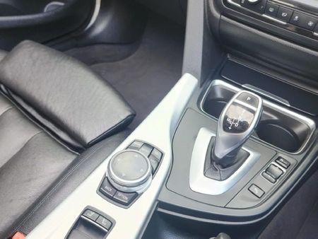 2014-BMW-4-Series-435i-Convertible-M-Sport_16