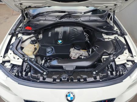 2014-BMW-4-Series-435i-Convertible-M-Sport_17