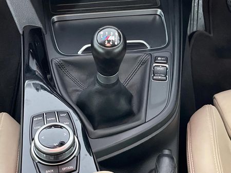 2019-BMW-4-Series-420i-Coupe-M-Sport_9