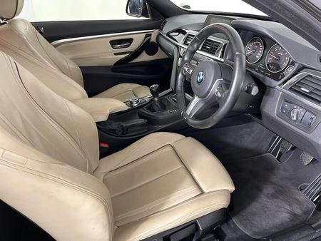 2019-BMW-4-Series-420i-Coupe-M-Sport_8