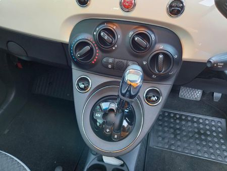 2018-Fiat-500-900T-Dolcevita-Auto_11